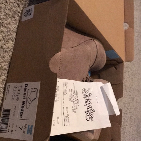 Authentic Toms size US 7 - Picture 5 of 6